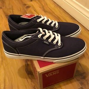 Van’s Atwood Low Sneakers (Women’s Size 6.5)